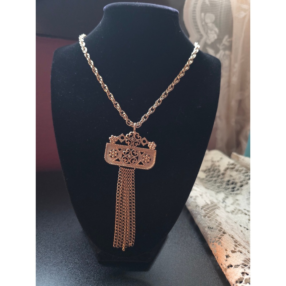 Vintage Trifari Etruscan Gold Tone Filigree Tassel Pendant Rope Chain Necklace